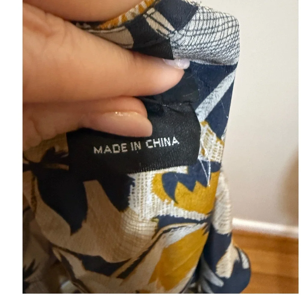 Anna Sui Anthropologie Wrap Top Womens 2 Navy Yellow Floral Silk Ruffle Flutter - Picture 5 of 7